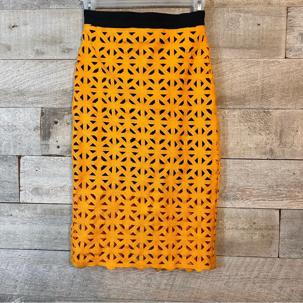 MSGM Milano women's mustard geometric macramé knit midi pencil skirt in size 38